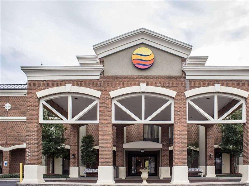 Clarion Pointe Research Triangle Park Durham Hotel Exterior photo